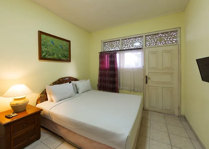 Oyo 3134 Puri Tamu Hotel 2*